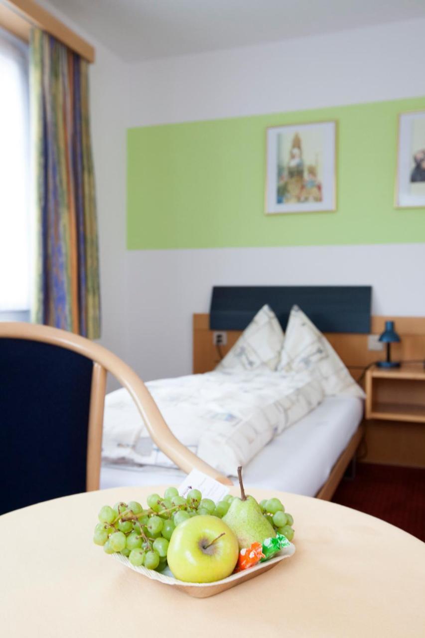 Hotel Arkanum Salgesch Eksteriør billede